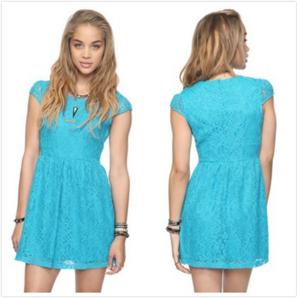 Forever 21 blue lace dress size S